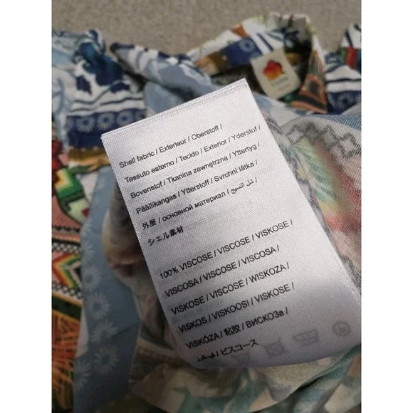 Farm Rio Tropical Mixed Scarfs Patterned Button Up Shirt Sz XL Beach Vacation - Picture 7 of 9